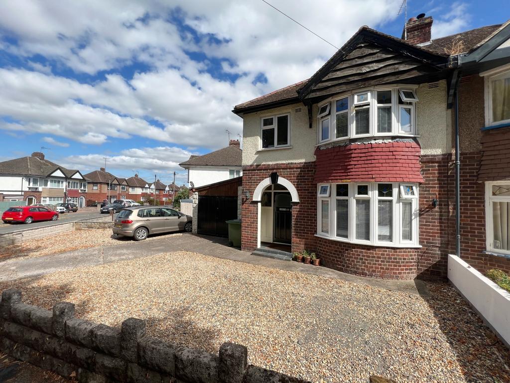 Ross Road, Hereford 3 bed semidetached house for sale £269,950