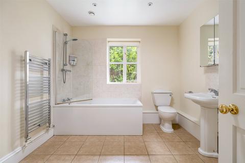 Hermitage Lodge Dorking Road, Tadworth, KT20 7NW