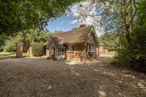 Hermitage Lodge Dorking Road, Tadworth, KT20 7NW