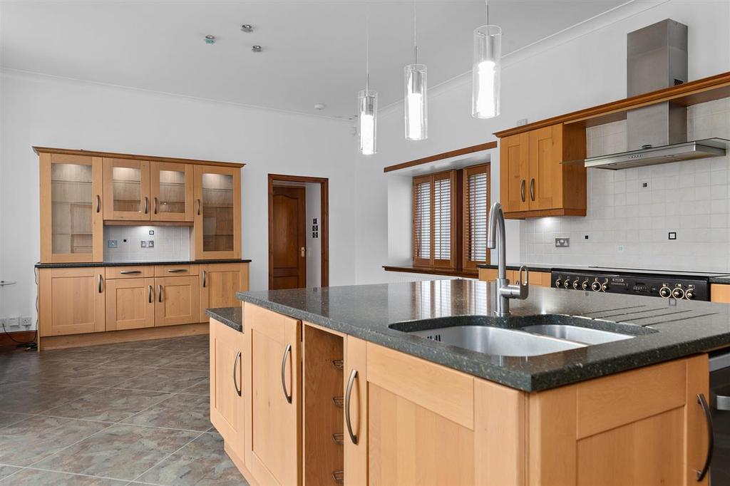 Kitchen/Dining