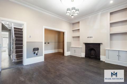 4 bedroom semi-detached house to rent, Clova Road, London E7