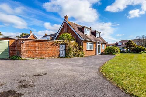 3 bedroom detached house for sale, Waterford Gardens, Highcliffe, Christchurch, Dorset, BH23
