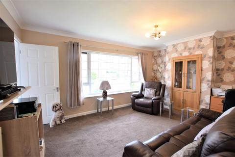 41 Credon Drive, Clacton-on-sea, CO15 4QX