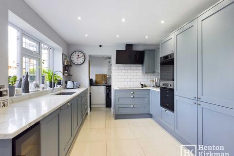 8 Copeman Road, Hutton, Brentwood, CM13 2RN