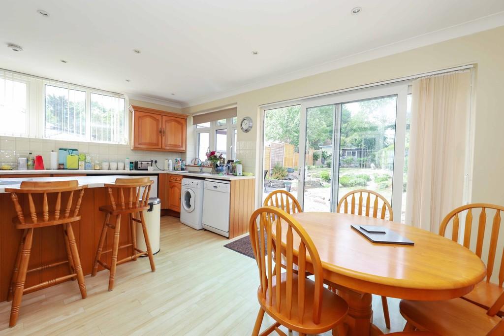 Fort Road, Northolt UB5 3 bed semidetached house for sale £550,000