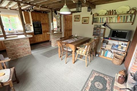 3 bedroom cottage for sale - Sotherton