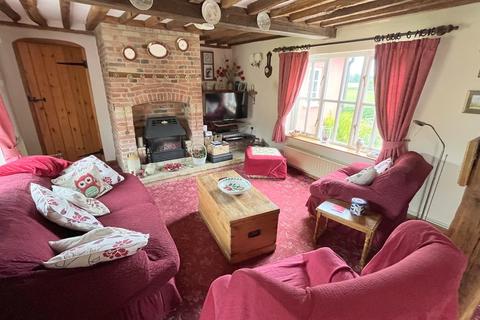 3 bedroom cottage for sale - Sotherton