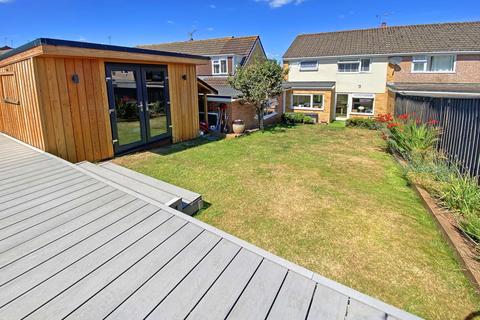 41 Broadfields Road, Exeter, EX2 5RF