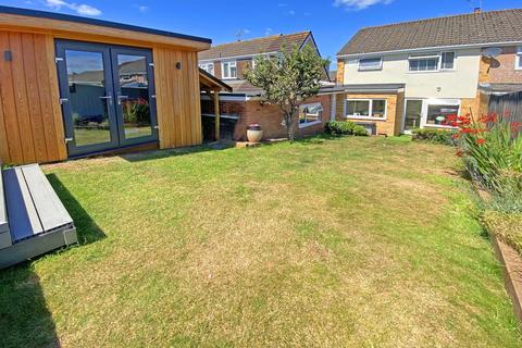 41 Broadfields Road, Exeter, EX2 5RF