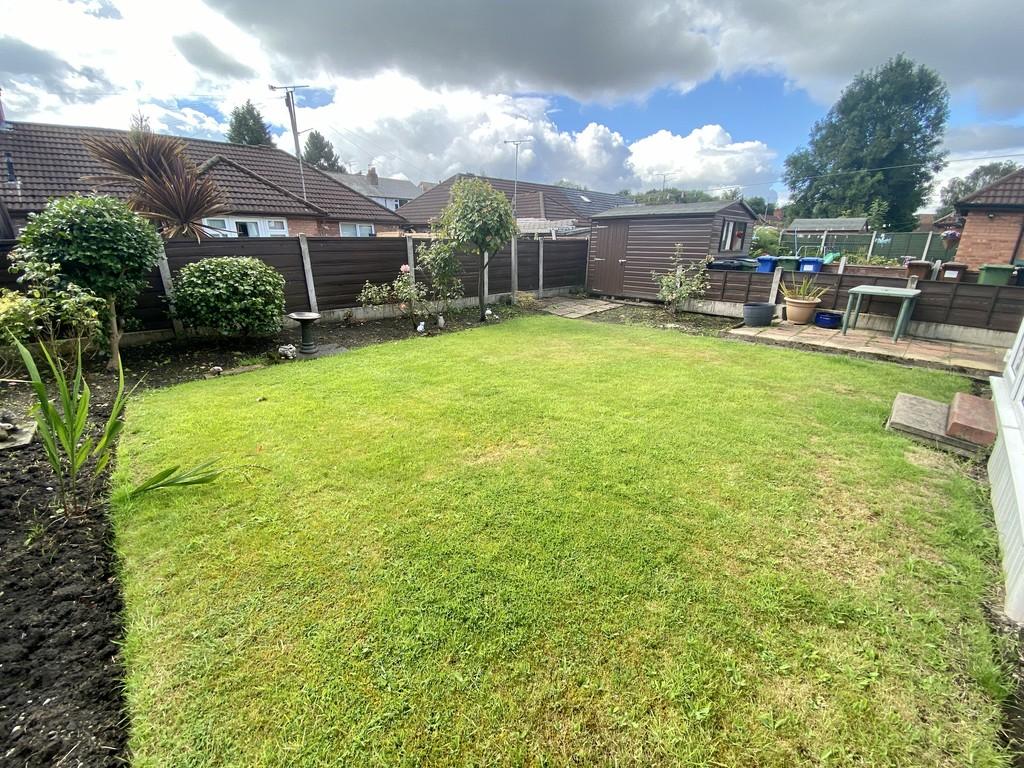 Sherborne Road, Cheadle Heath 3 bed semidetached bungalow £265,000