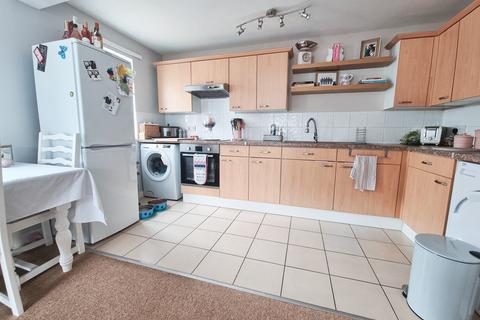 2 bedroom ground floor flat for sale, Anglian Place, Haverhill