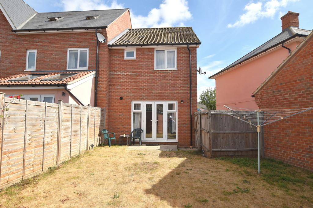 The Sandlings, Martlesham... 2 bed end of terrace house £285,000