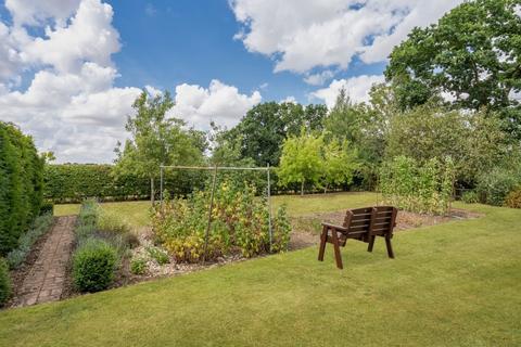 Hunters Lodge Common Road, Forncett St Peter, Norwich, NR16 1LQ