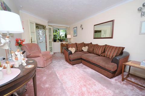 1 bedroom apartment for sale - Meadsview Court, Clockhouse Road