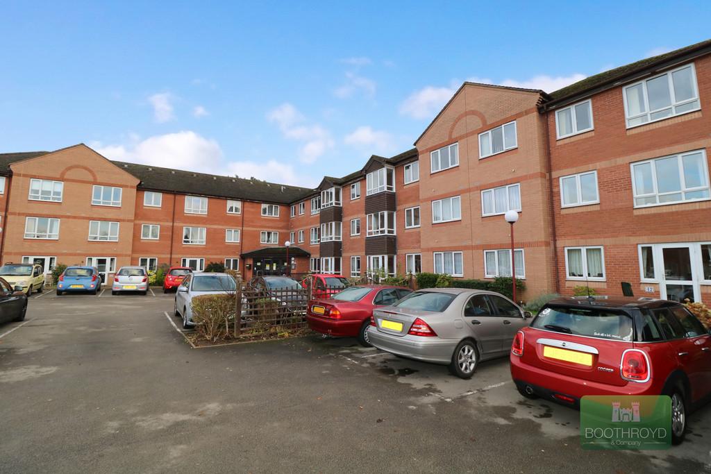 Ashdene Gardens, Kenilworth 2 bed ground floor flat £1,000 pcm (£231 pw)