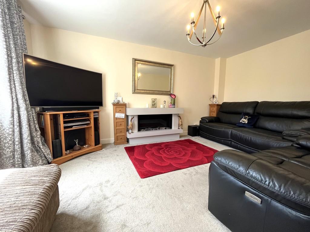Lostock Drive, Middlewich 4 bed detached house for sale £335,000