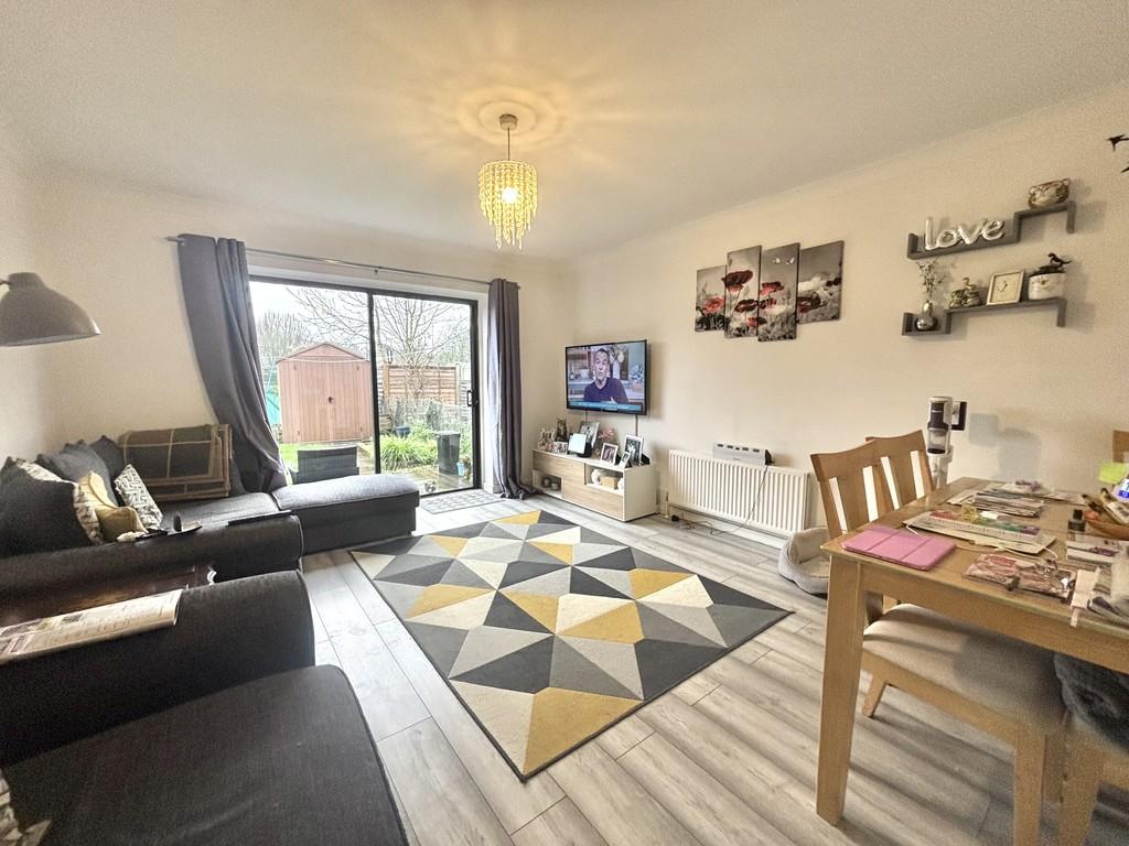 Living/Dining area