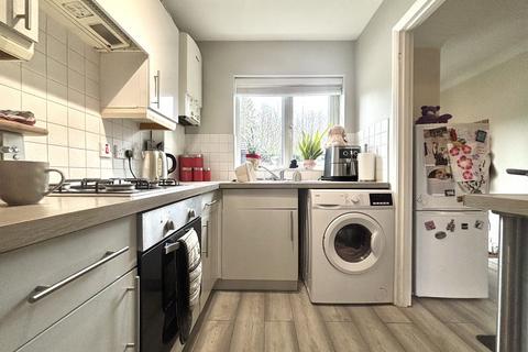 2 bedroom terraced house to rent, Blair Close, Stevenage