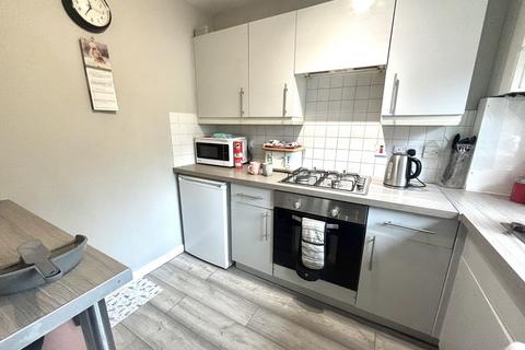 2 bedroom terraced house to rent, Blair Close, Stevenage