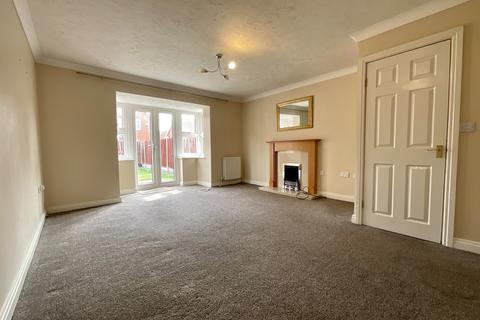 3 bedroom semi-detached house to rent - Stukeley Close, Lincoln