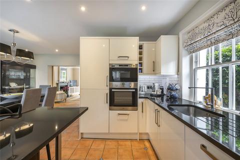 2 bedroom flat for sale - St Augustines Road, Camden, London