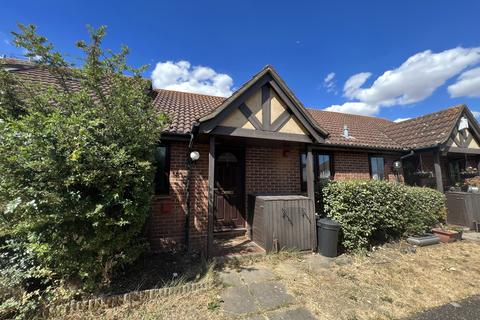 5 Headingley Close, Ilford, IG6 3DH