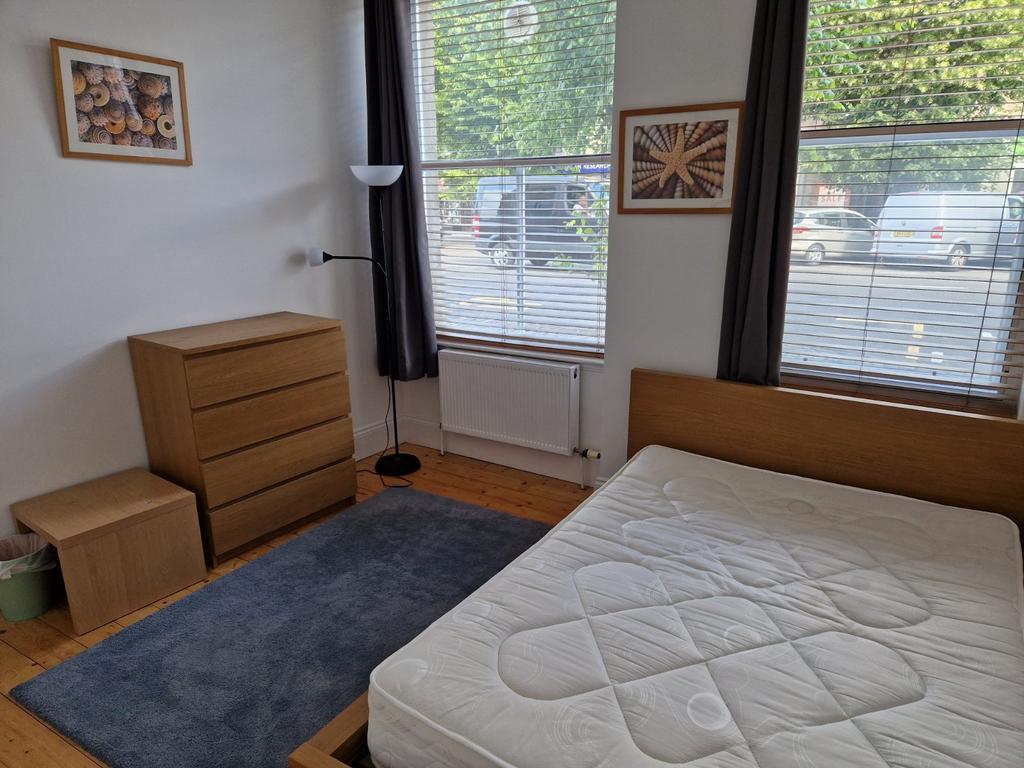 Apartment in St Andrews - View 3