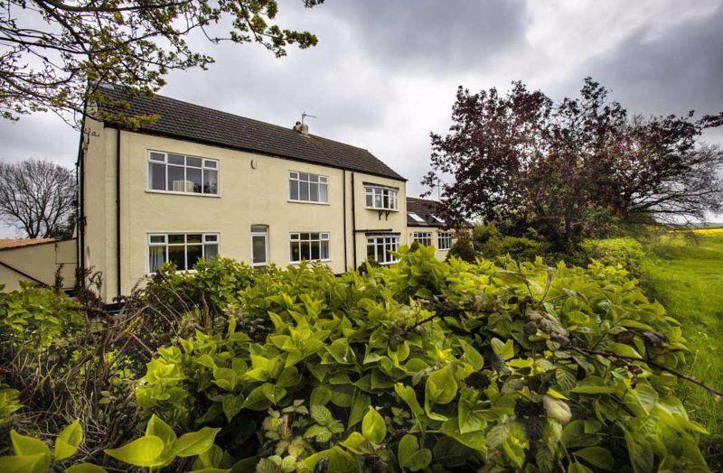 BARTON STREET, LACEBY 4 bed detached house for sale £495,000