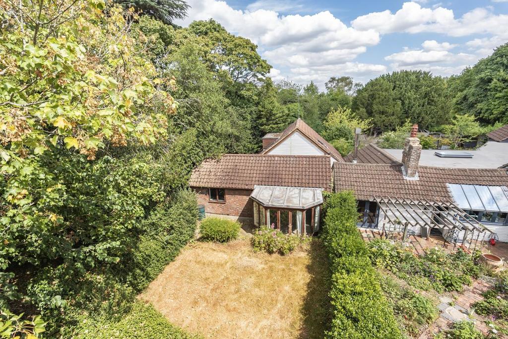 Baston Road, Hayes 2 bed detached house for sale £550,000