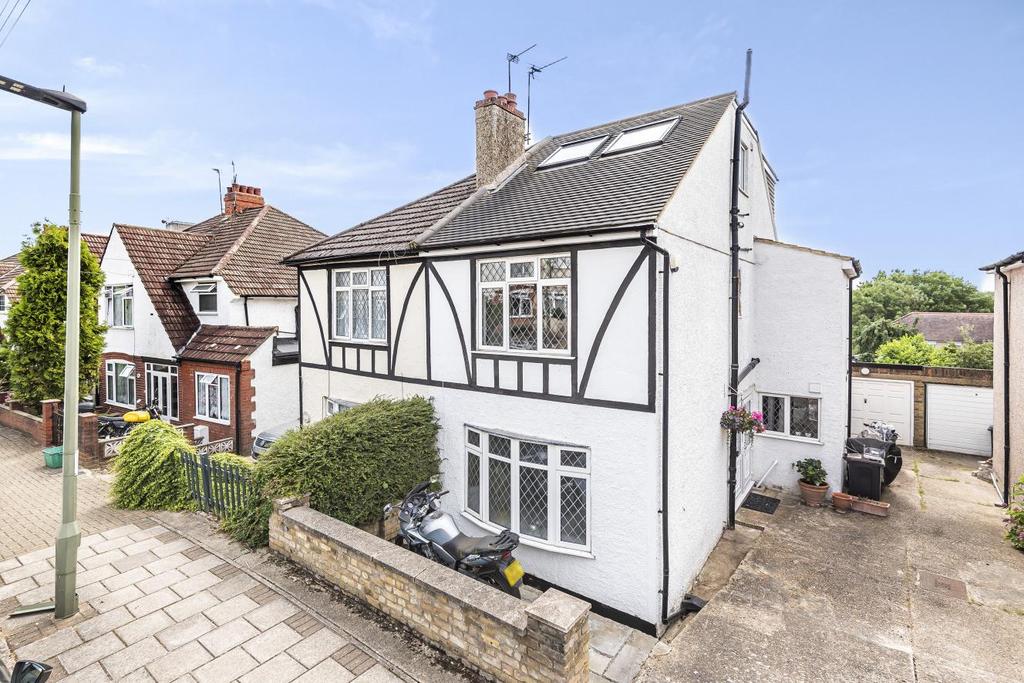 Sandringham Road, Bromley 5 bed semidetached house for sale £650,000