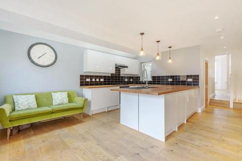 103 Fairlawn Park, London, SE26 5SD
