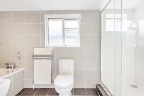 103 Fairlawn Park, London, SE26 5SD