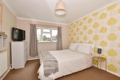 4 bedroom semi-detached house for sale - St. Bernard's Road, Tonbridge, Kent