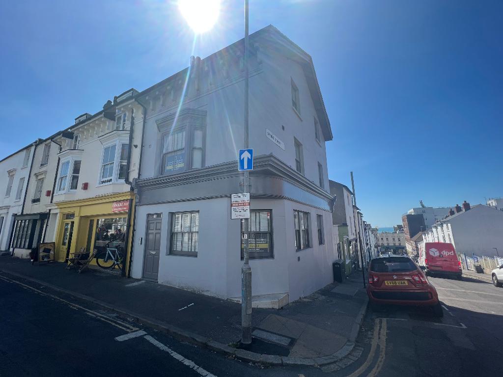 Upper North Street, Brighton, East Sussex, BN1 3FH 2 bed £