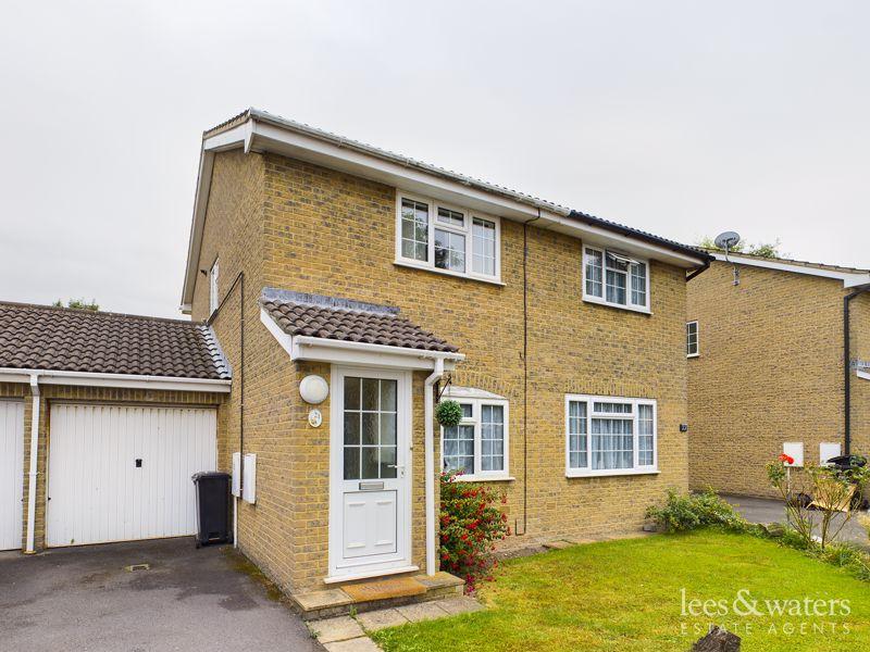 Purley Drive AVAILABLE WITH NO... 2 bed semidetached house £220,000