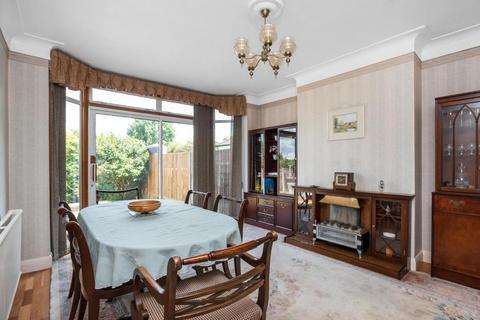 9 Lodge Close, Orpington, BR6 0QQ