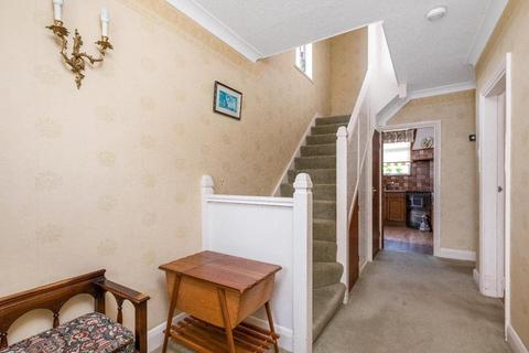 9 Lodge Close, Orpington, BR6 0QQ