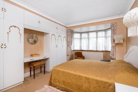 9 Lodge Close, Orpington, BR6 0QQ
