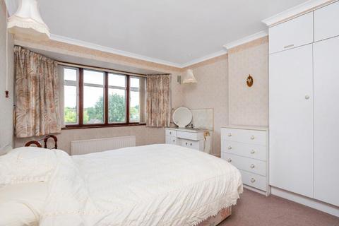 9 Lodge Close, Orpington, BR6 0QQ