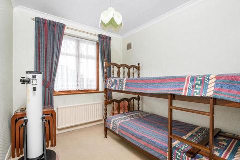 9 Lodge Close, Orpington, BR6 0QQ