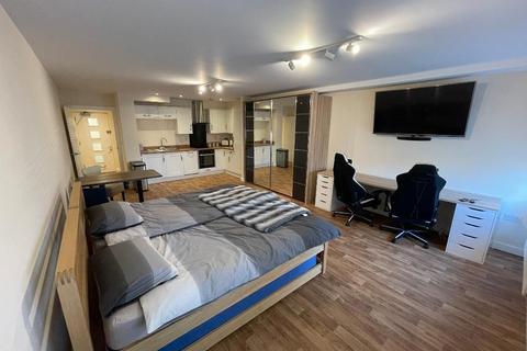 Studio for sale - Handcross Road, Stopsley, Luton, Bedfordshire, LU2 8DW