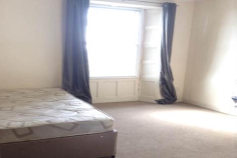 2 bedroom flat to rent - 6 1/2 Perth Road, ,