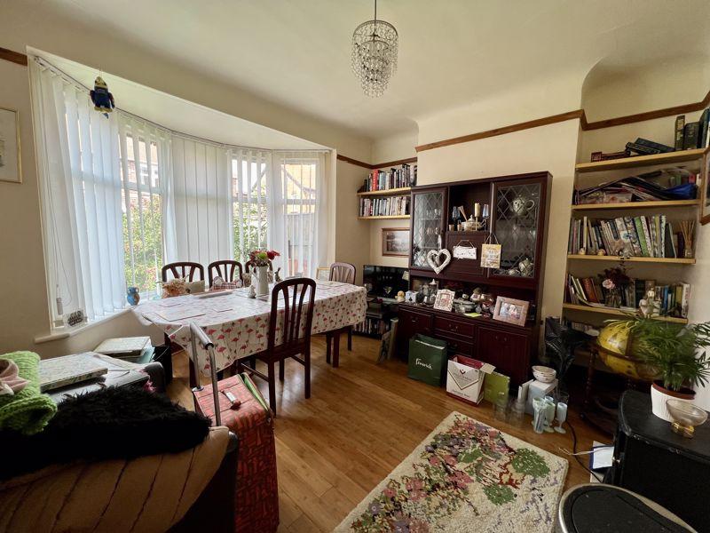 Selwyn Avenue, Whitley Bay 3 bed semidetached house £270,000