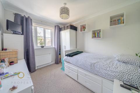 2 Cox Close, Kesgrave, Ipswich, IP5 2DW