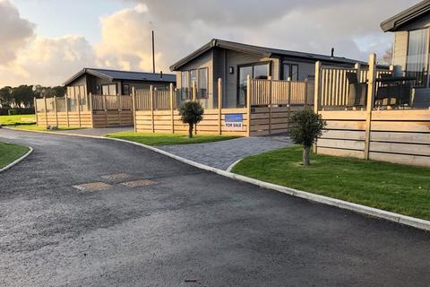 3 bedroom lodge for sale - Seaview Holiday Park, Nr Gorran Haven.