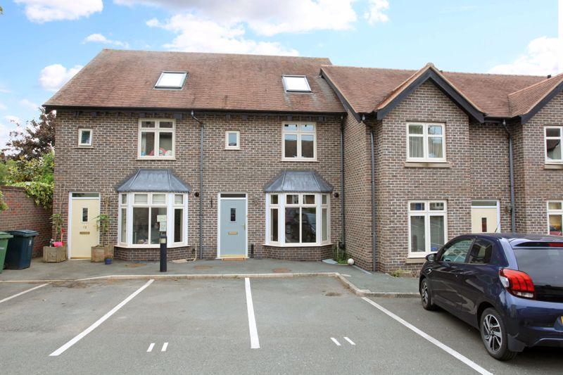 Falcons Court, Much Wenlock 3 bed terraced house £1,100 pcm (£254 pw)