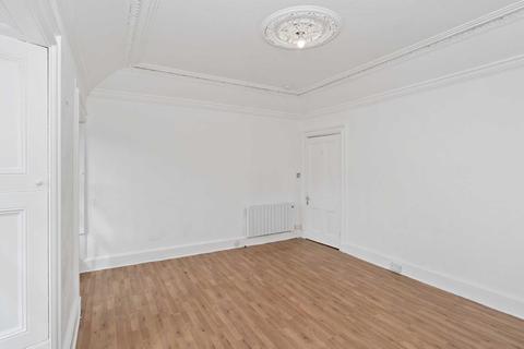 2 bedroom flat for sale - Main Street, West Linton, EH46