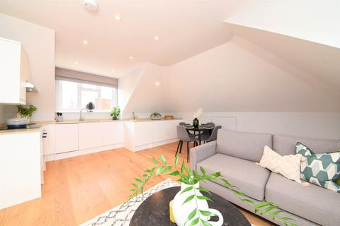 2 bedroom apartment for sale - Fairfield Close, London, N12