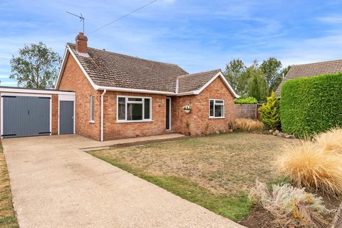 3 bedroom bungalow for sale - Knowles Close, Brampton, Huntingdon, PE28