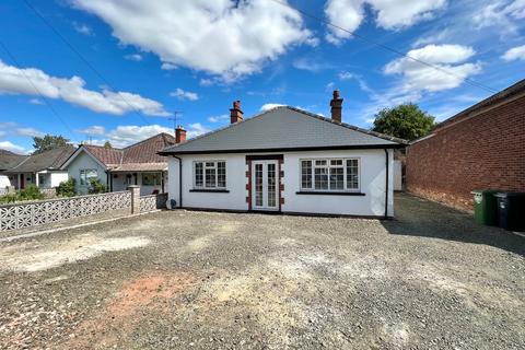3 bedroom detached bungalow for sale - Church Road, Hereford, HR1